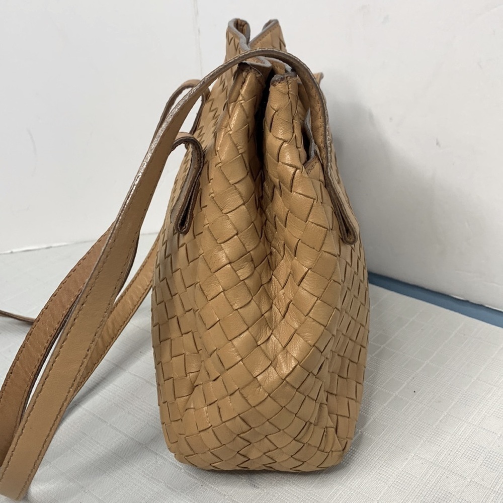 Bottega Veneta Intrecciato woven bag - Picture 6 of 14